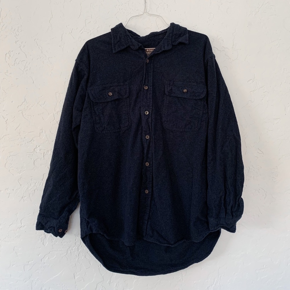 Mouse Creek Thick Navy Flannel Button Up